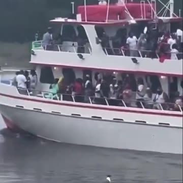 Boat speculated to be linked in South Carolina Shooting