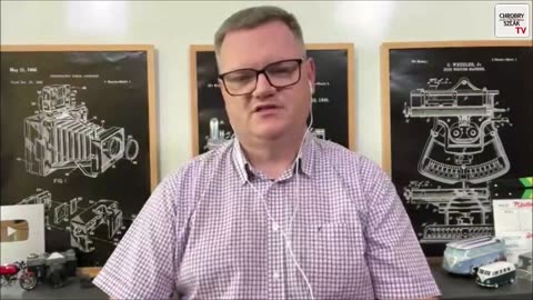 Polityka - teatr i wojna narracji, Radek Pogoda