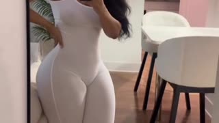 💯🔥 Thick And Sexy In White 👌