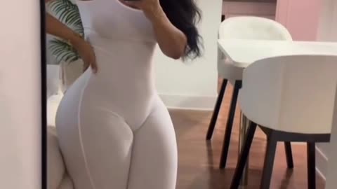 💯🔥 Thick And Sexy In White 👌