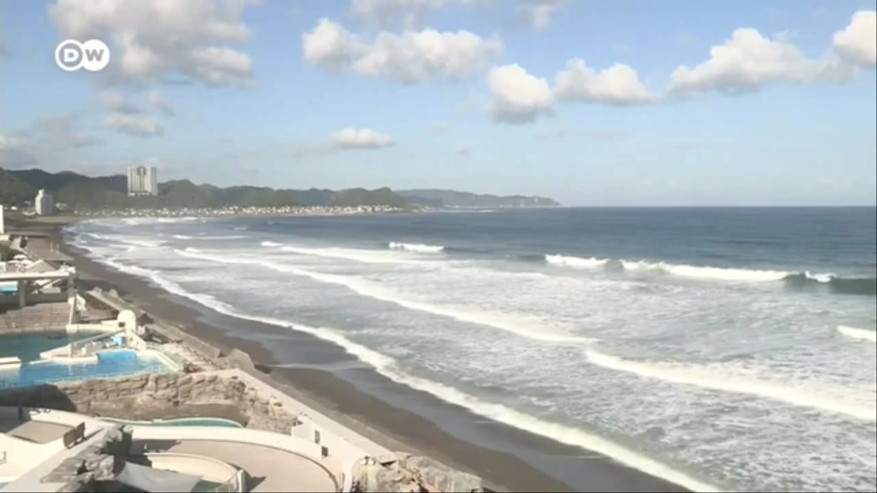 Watch live: Tsunami warnings Crypto issued across the Pacific | DW News