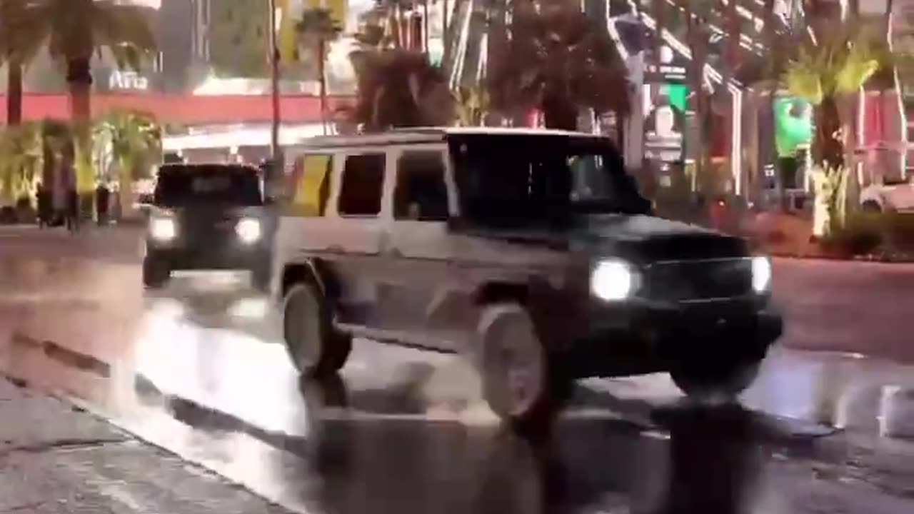 Mercedes G-Class G-Turn function