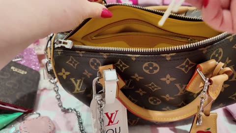 What is in my Soft Speedy 30 Bag. Amazing! 💘💕👑💖💝