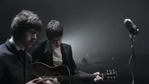 The Last Shadow Puppets- Stand Next To Me