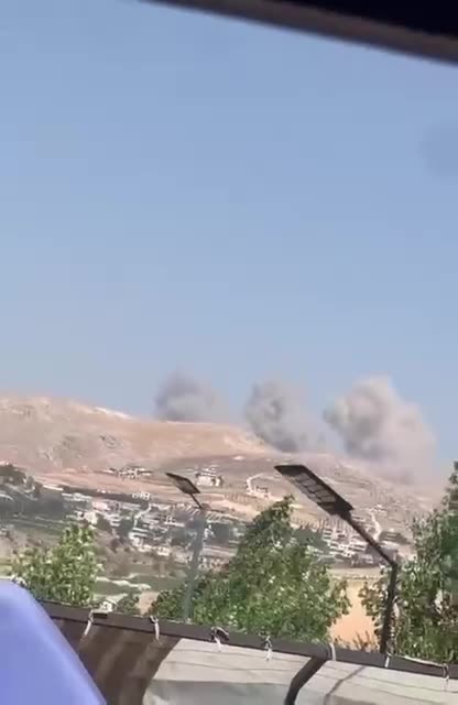 The Israeli Air Force is attacking Islamists in the Sweida region in southern Syria