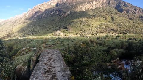 The bridge to cross from Quilcayhuanca into Cayesh #Huaraz