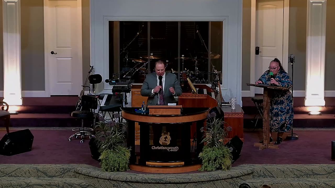 Servicio en Español | Hermano Jordan pound