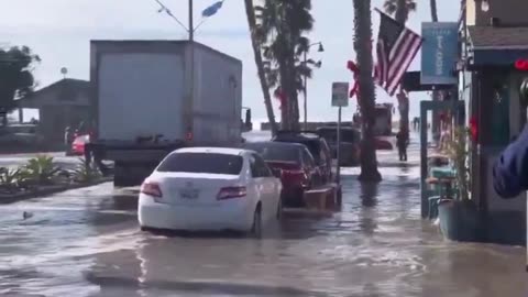 🌊😱 Shocking Beach Encounter Caught on Camera! | TheHauntingHour