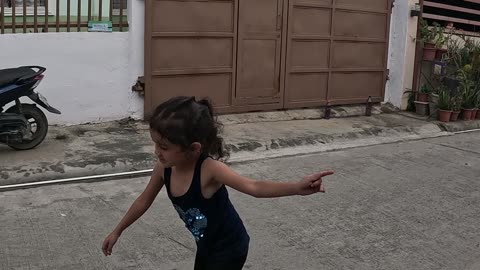 Learning to Rollerblade 🛼 | Fun Day with the Kids
