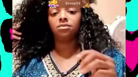 - B🔑 ; INVITES SOMEONE OVER TO DO HER HAIR & DOESN'T HAVE THE MONEY TO PAY HER !