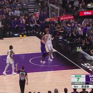 NBA - WHAT A PLAY BY KEON ELLIS 🤯🤯 STEALS IT THEN GETS THE CIRCUS AND-1 🎪