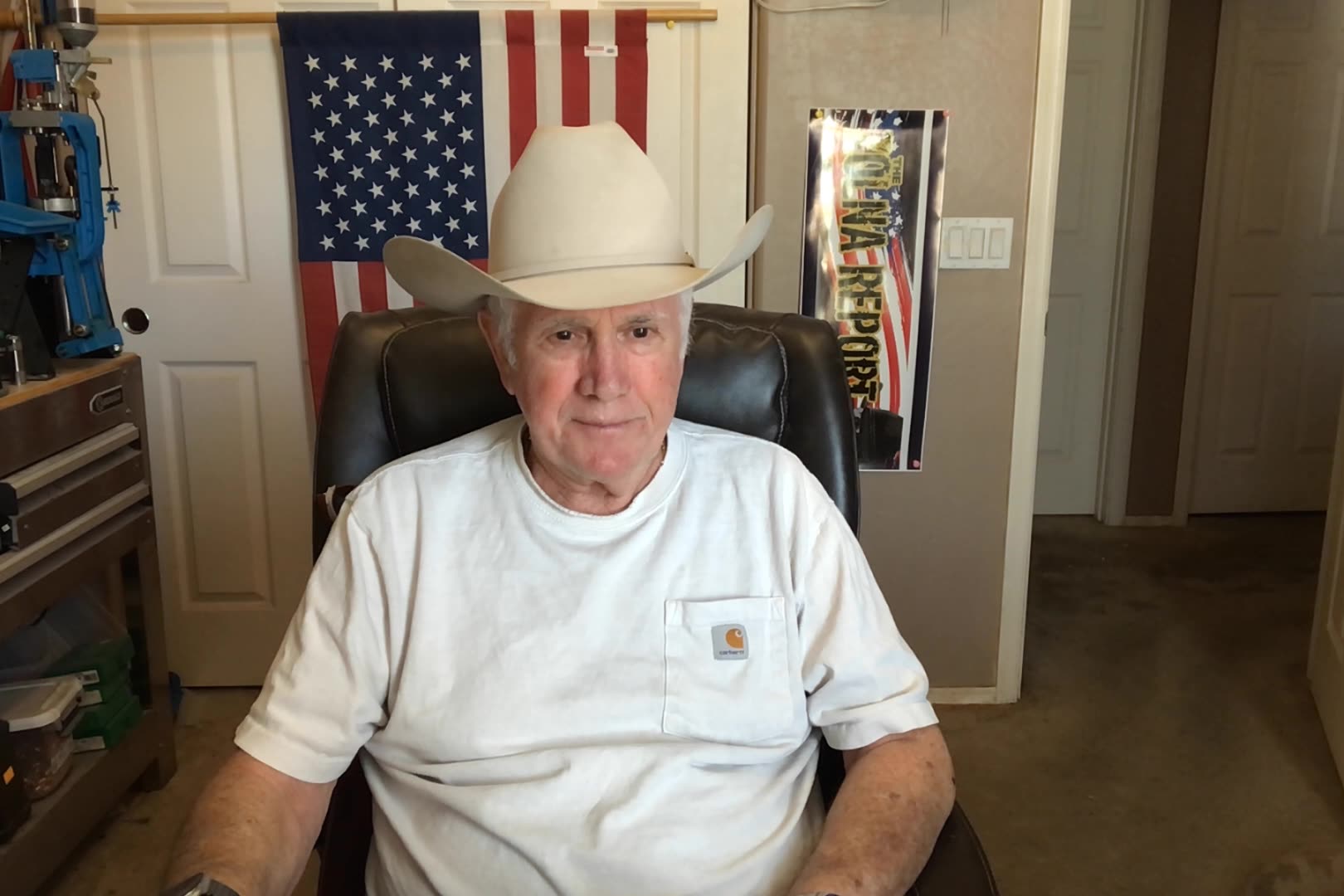 Totally Clueless Pilot Crashes, And Kills Himself!