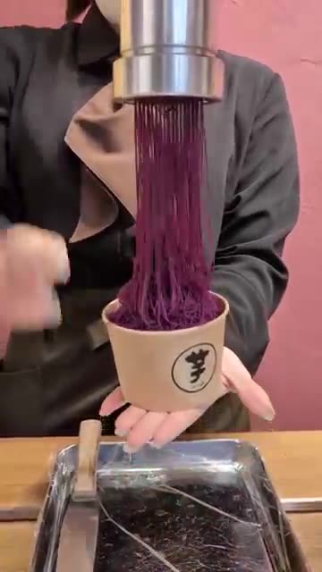 Tokyo’s Most Beautiful Ice Cream?! 🍦💜 Purple Sweet Potato Magic at Imo Pippi Asakusa