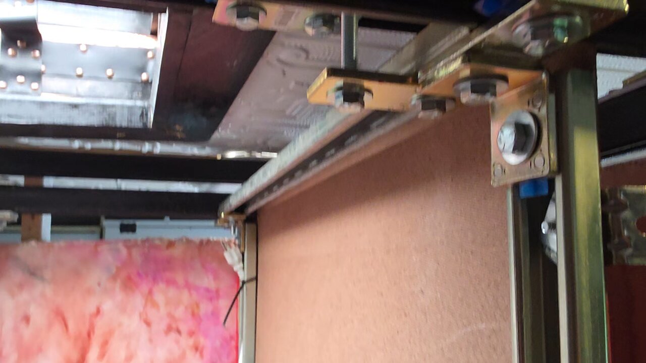 RV Shower Closet Immobilized