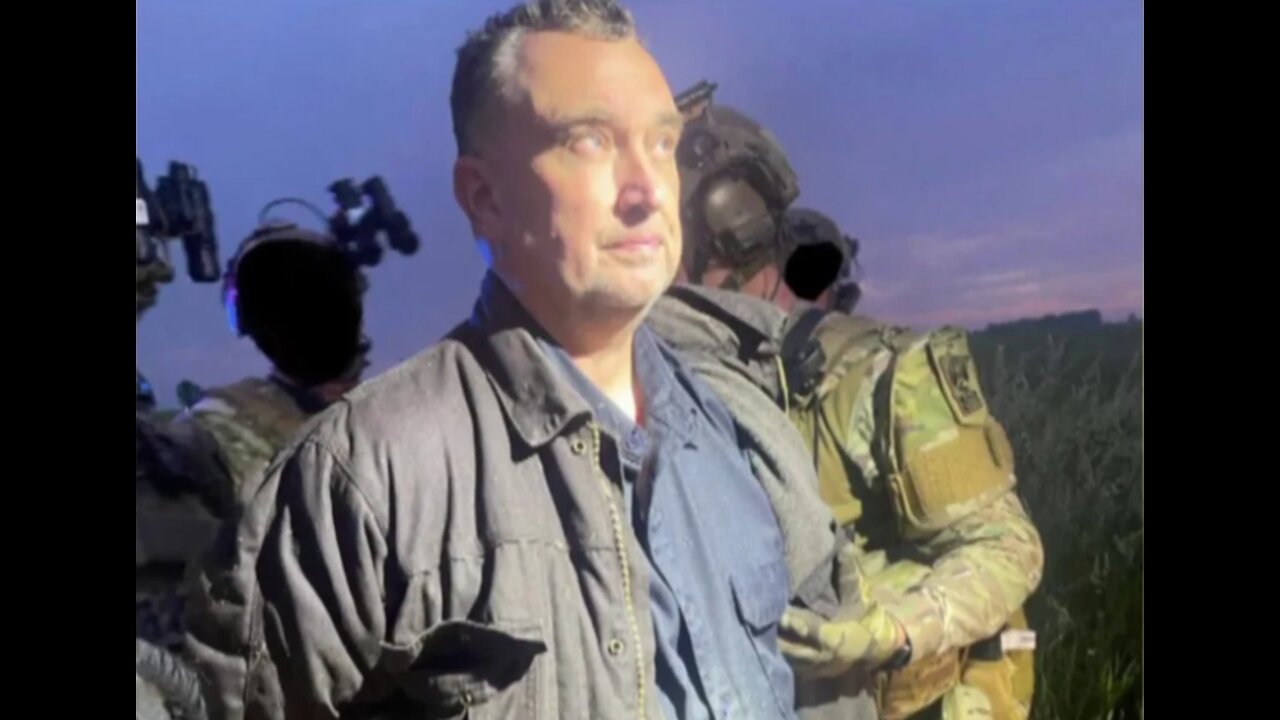 'Shaking' Minn. Woman Flagged Shooting Suspect to Cops