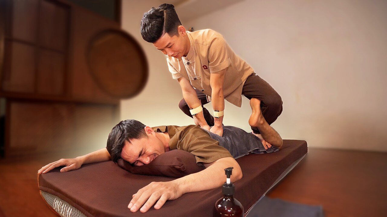 ASMR 🔥 INTENSE Vietnamese Full Body Massage with Expert Stretching for Relaxation!