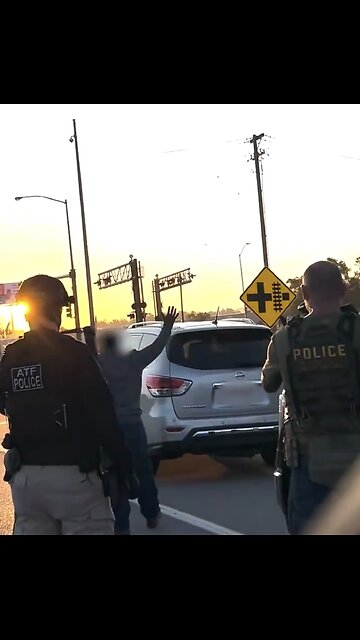 ICE OFFICERS ARREST MS-13 KINGPIN🚔👮‍♂️🥷🚨👲📸IN OMAHA NEBRASKA🏪🥷🚓👮💫