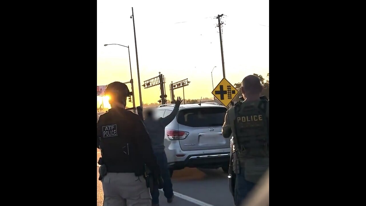 ICE OFFICERS ARREST MS-13 KINGPIN🚔👮‍♂️🥷🚨👲📸IN OMAHA NEBRASKA🏪🥷🚓👮💫