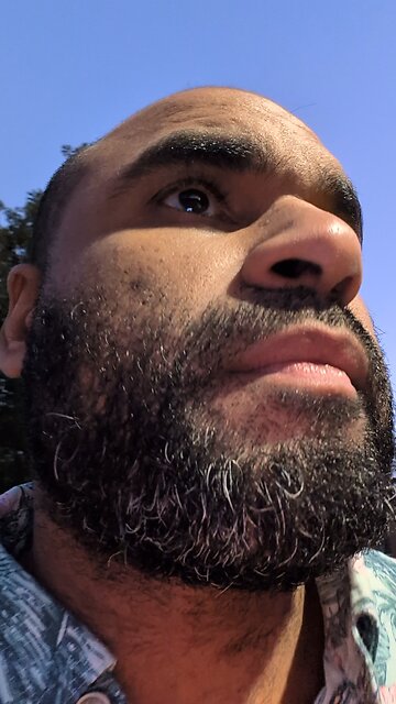 I want a gated shelter house.