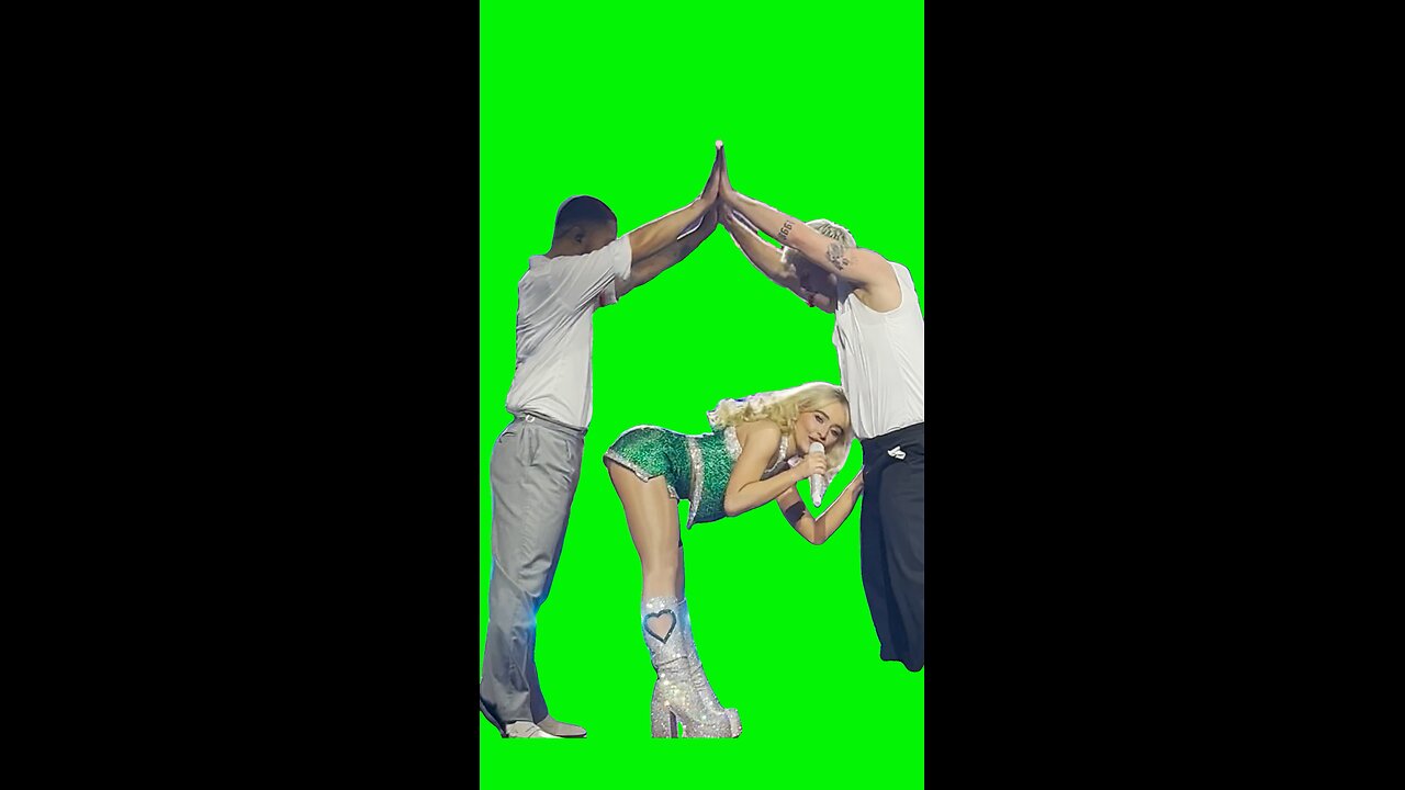 Sabrina Carpenter Juno Pose Paris | Green Screen