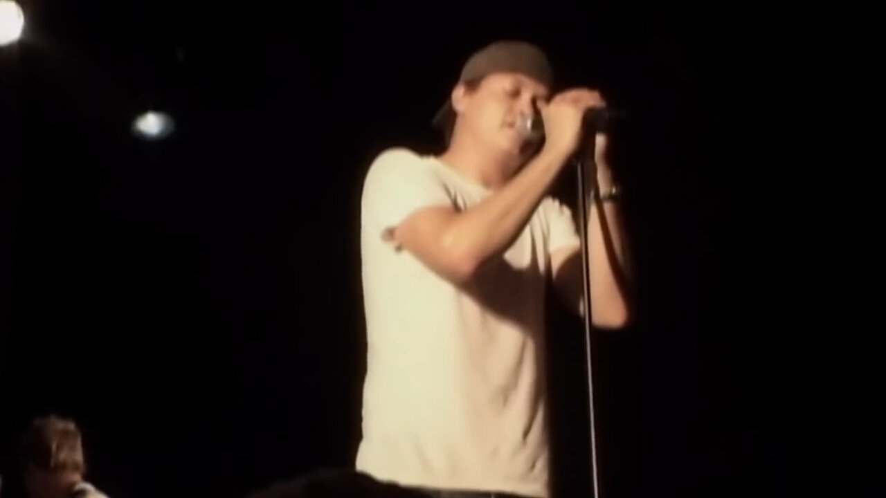 3 Doors Down - When I'm Gone (video 1)