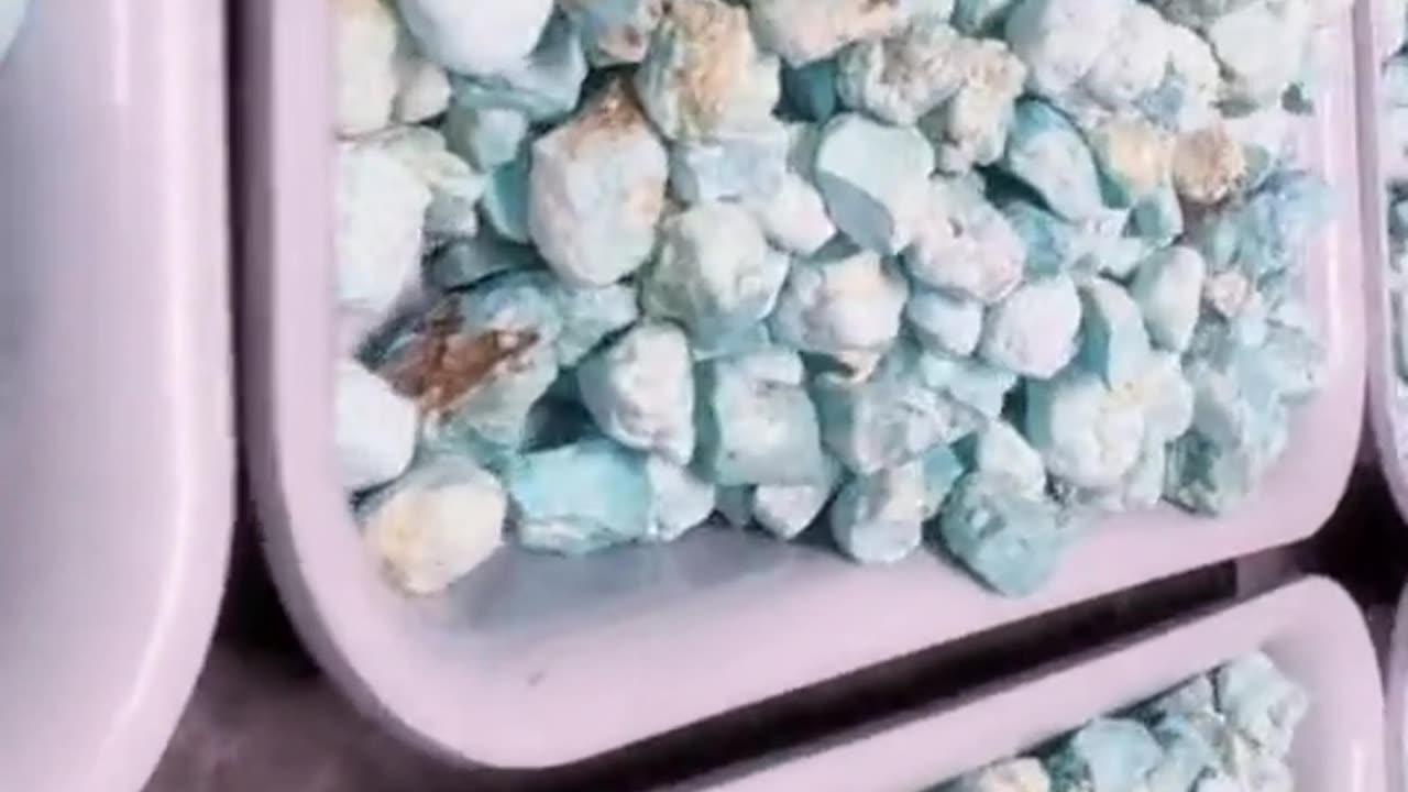 250325-5 Sleeping Beauty turquoise rough material