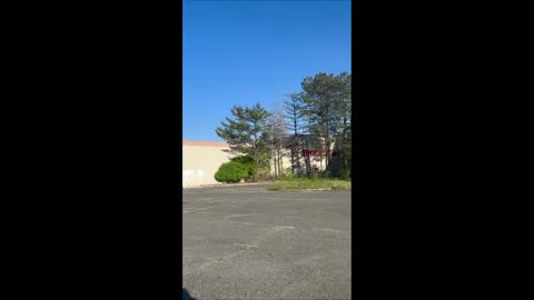 The rotting Berkshire Mall