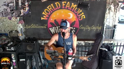 LIVE Music Everyday!