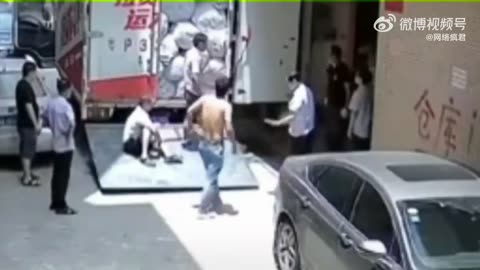 Tail gate malfunction