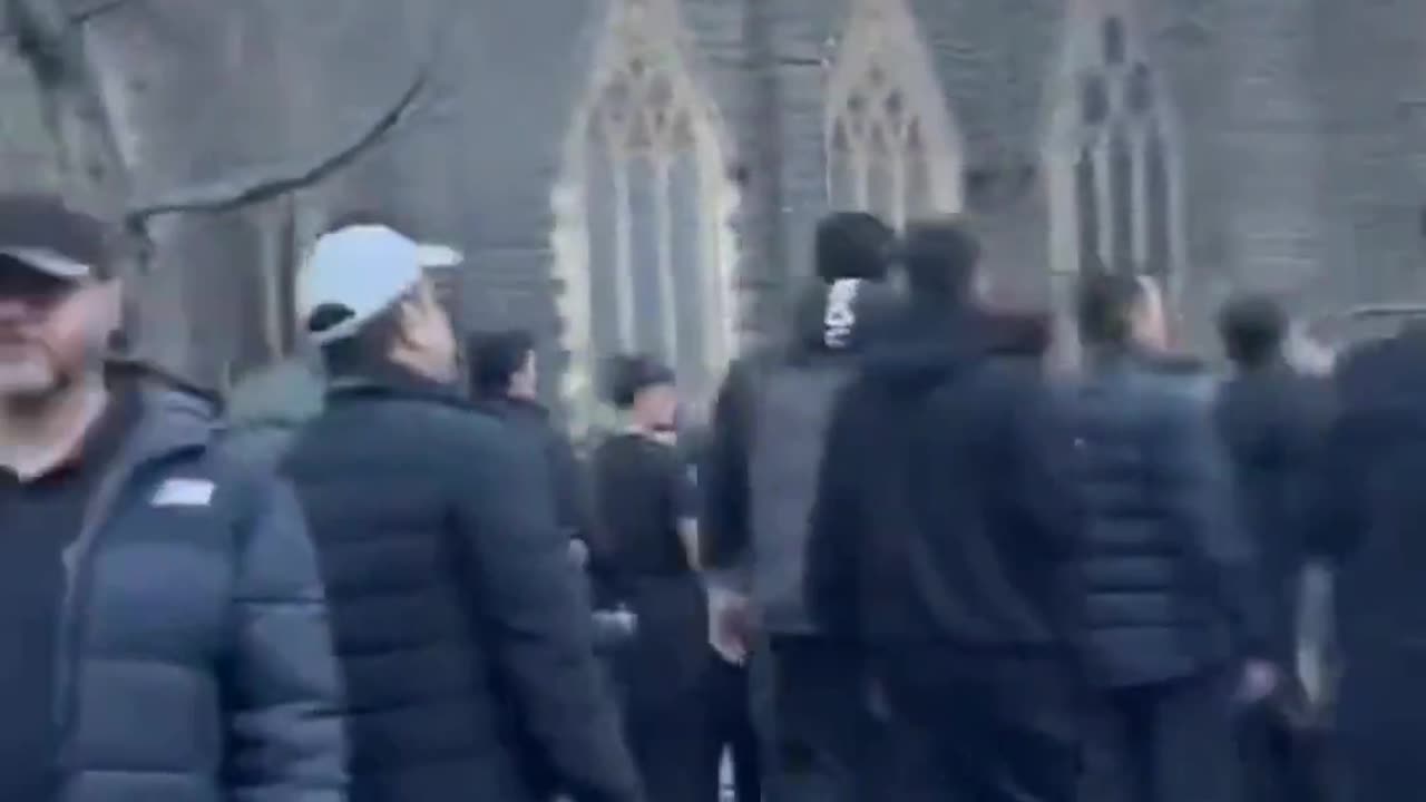 When Muslims surrounded Melbourne Cathedral. A huge provocation.