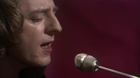 Somewhere - Mike Hugg (live)