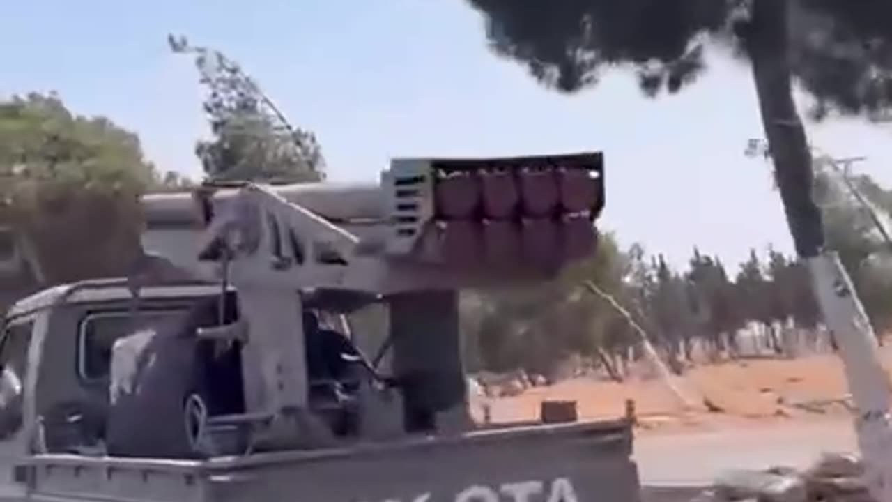 Al Joulani's army is transporting rocket launchers to southern Syria