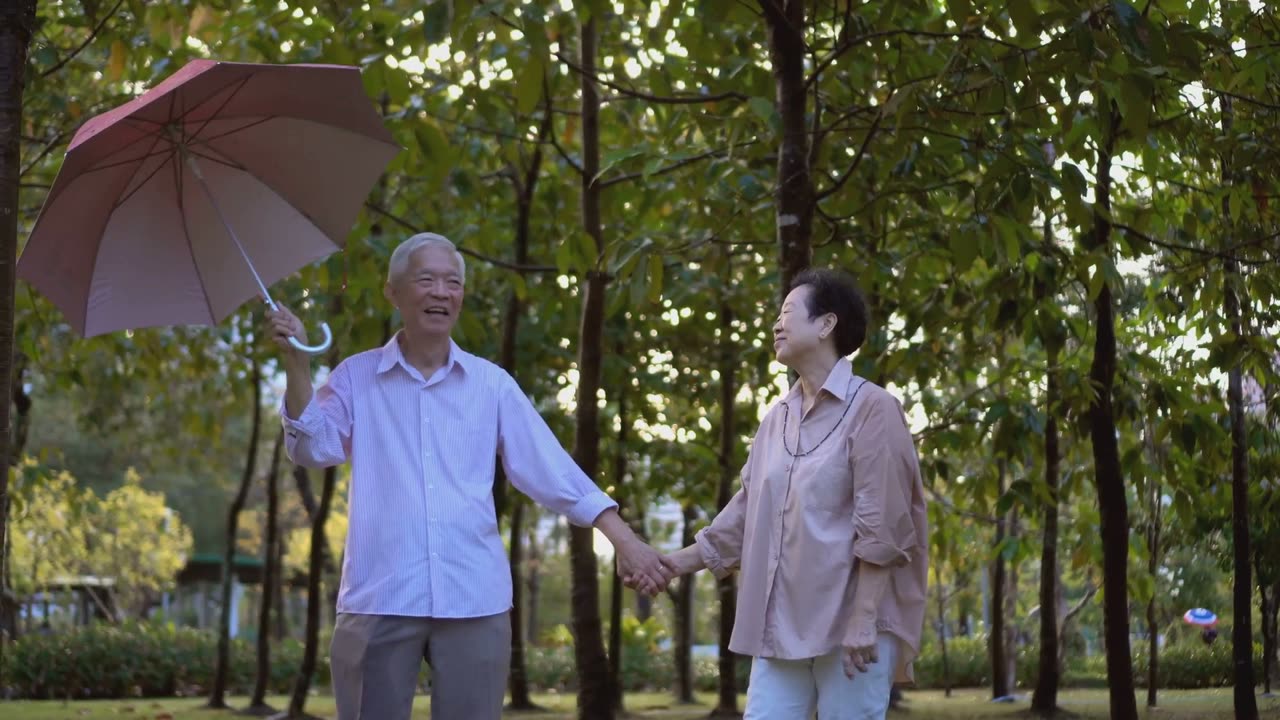 Why China's Population is Shrinking Fast!