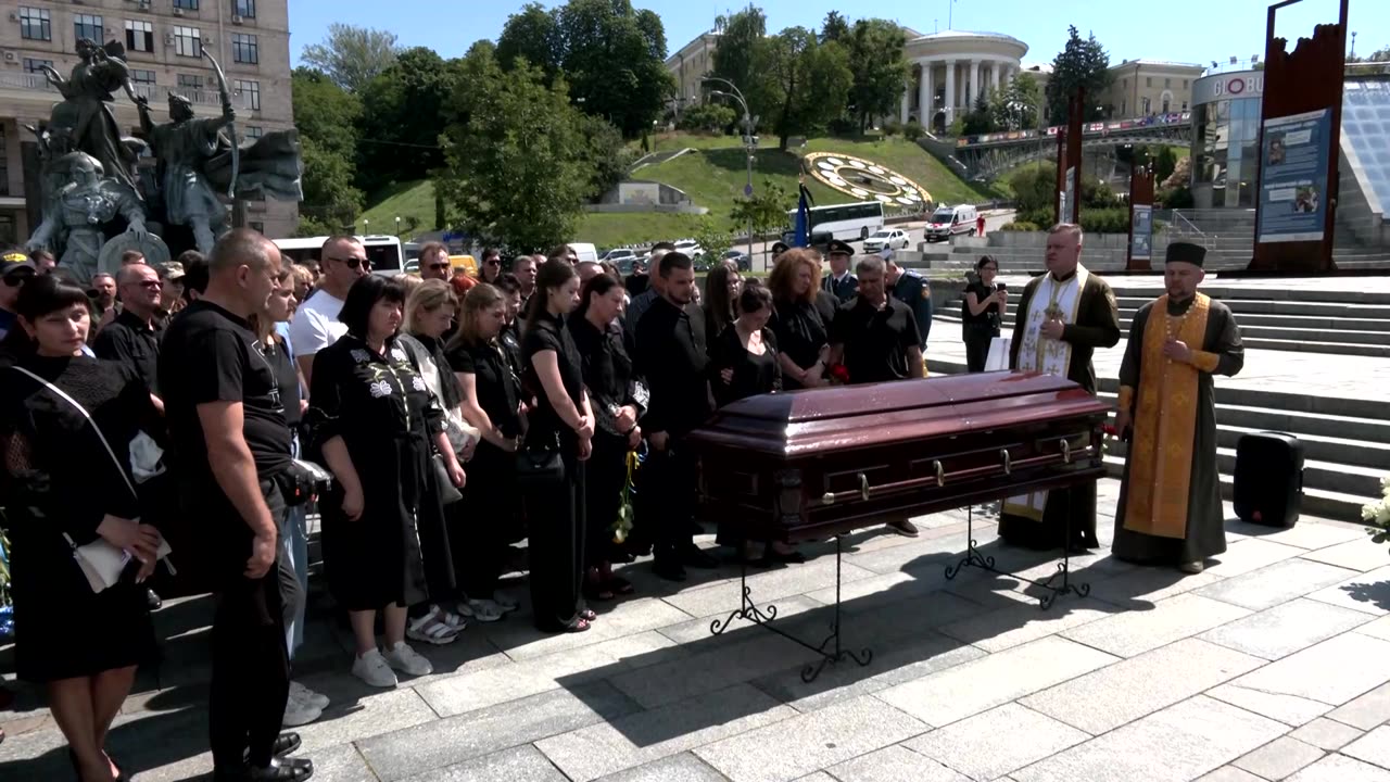 Ukrainian F-16 pilot's death shows perils of air defense, commander says