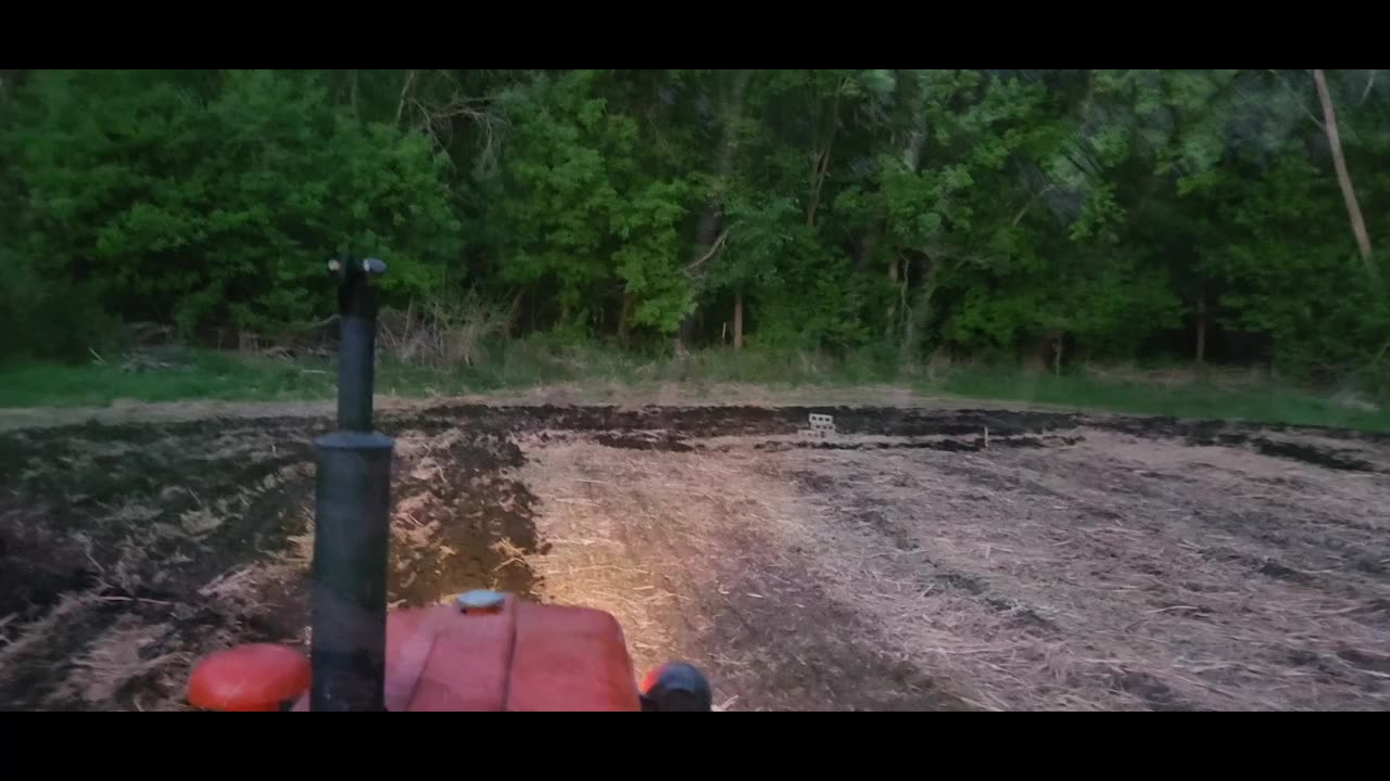 Plowing Allis Chalmers D-14 well into the night