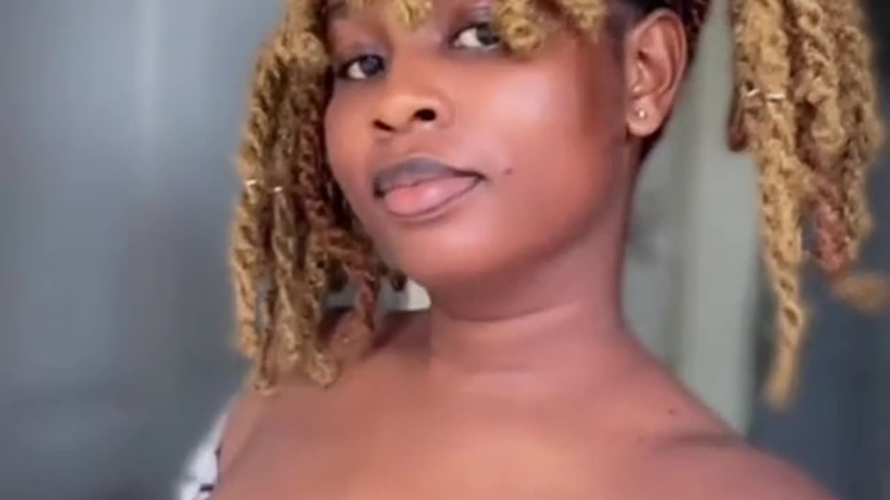 Can’t Skip this Video Of a young beautiful girl