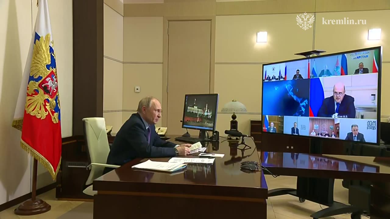 Владимир Путин по видеосвязи проводит заседание Президиума Государственного Совета