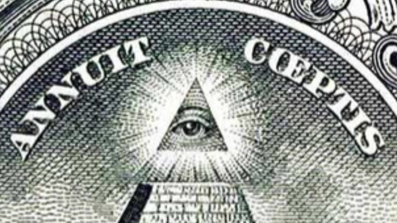 The Vatican's a Snake, All Holy See Now -- MOON LANDING LOL