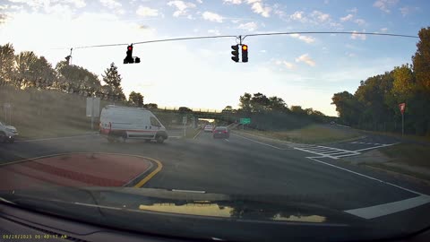 Police Car Crashes on a Chase