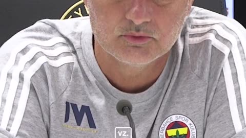 Mourinho breaks down in tears while speaking of his former player who died of cardiac arrest
