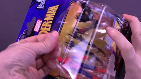 Hasbro Marvel Spider-Man Epic World of Action VenomVersus Deluxe Spiderman Review