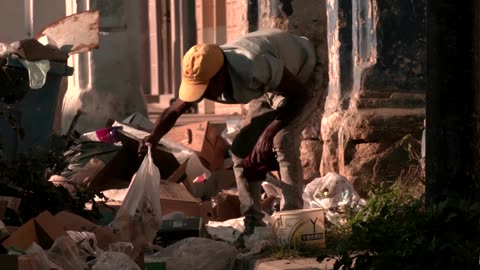 Garbage piles up in Cuba as fuel crisis hits garbage trucks