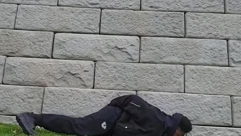 Bruce Wayne One Arm Push Up!!