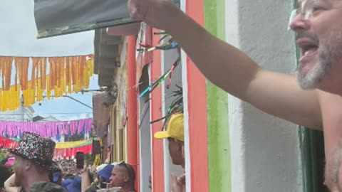 😄 You WON’T be hungry when you go to Olinda Carnival! 🇧🇷