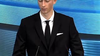 🎤 ¡HUJJSEN ROMPE EL HIELO EN SU PRESENTACIÓN Y DESATA LAS RISAS! 😂