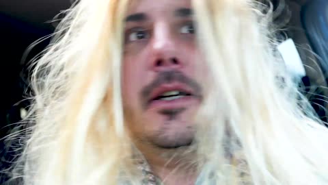 Жена шофьор - НЯМА такова животно! Жената да си седи в кухнята!