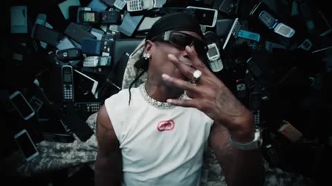 Travis Scott, SahBabii - BEEP BEEP (OFFICIAL VIDEO)