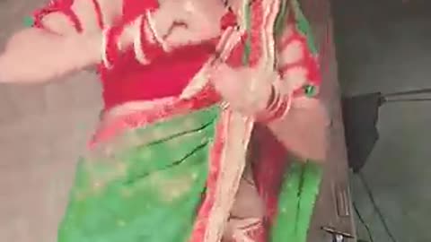 Kuchh Itni Hori Jo Gaon Bari Dhaniya