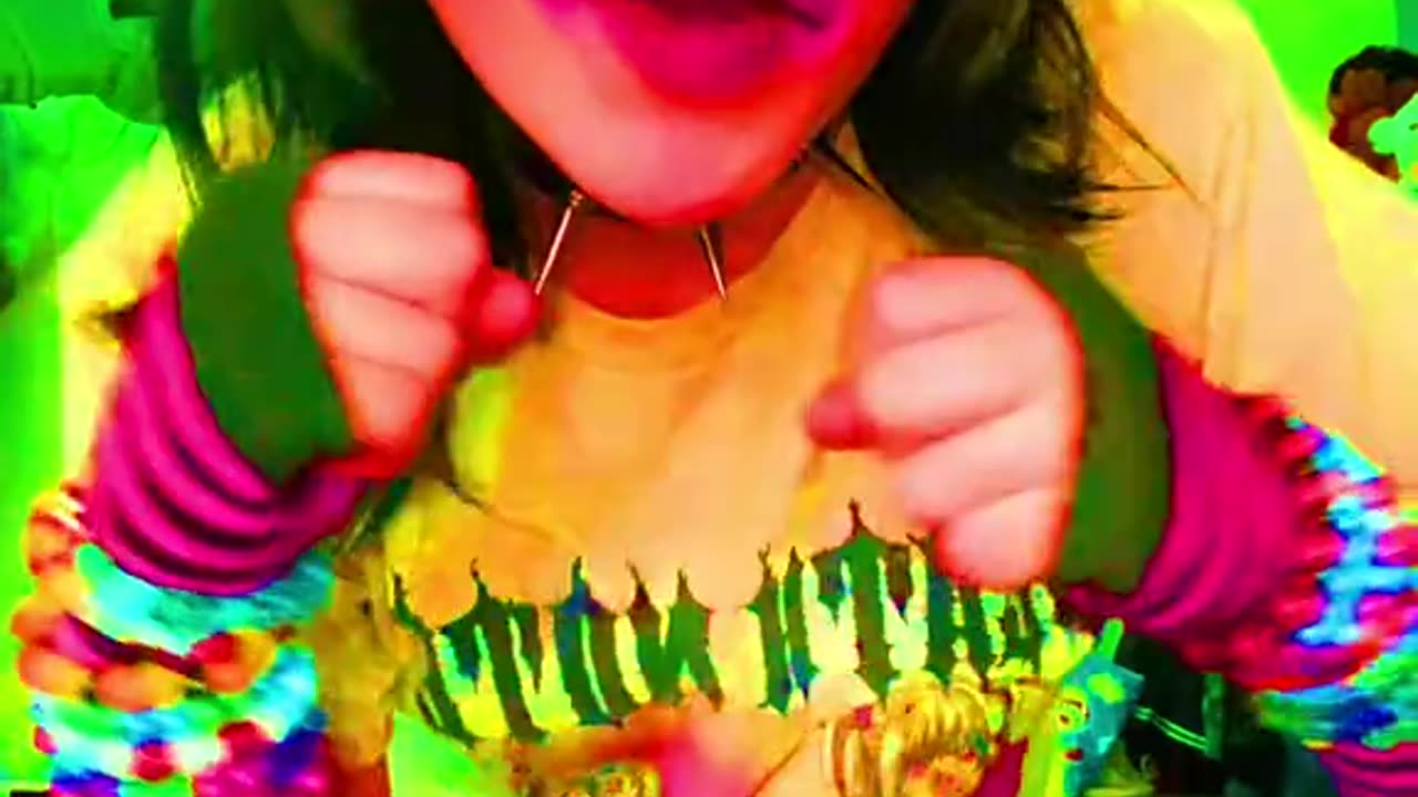 ദ്ദി ( ᵔ ᗜ ᵔ )