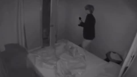😱👀 You See THIS in Your Closet... Real Ghost Encounter | TheHauntingHour